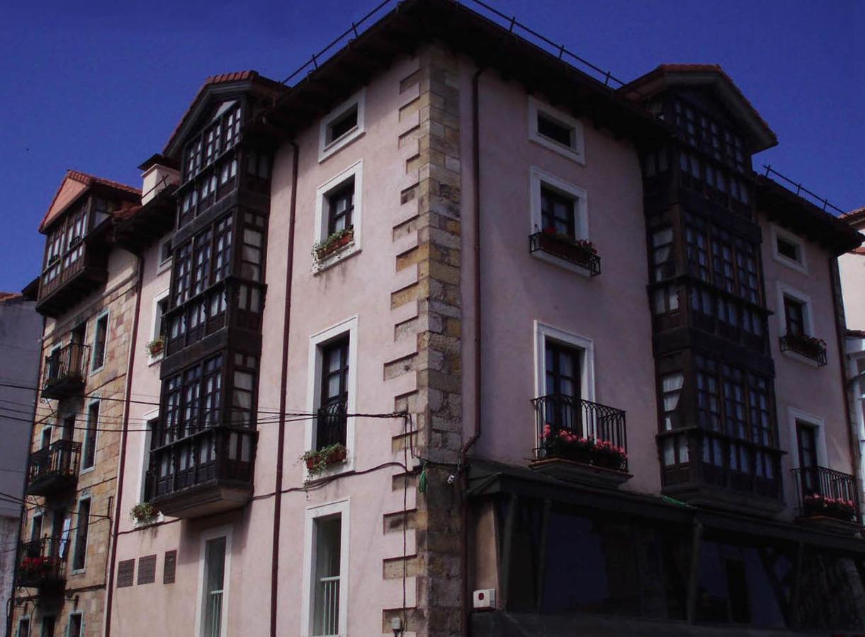 Apartamentos Ebro Рейноса Екстериор снимка