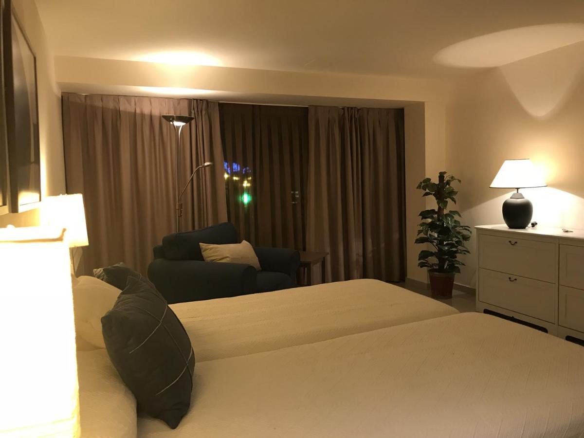 Apartamentos Ebro Рейноса Екстериор снимка