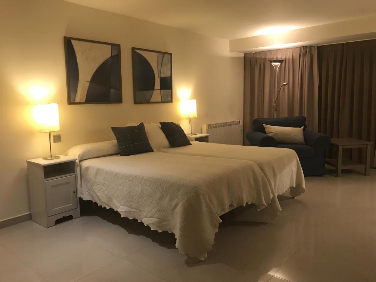 Apartamentos Ebro Рейноса Екстериор снимка