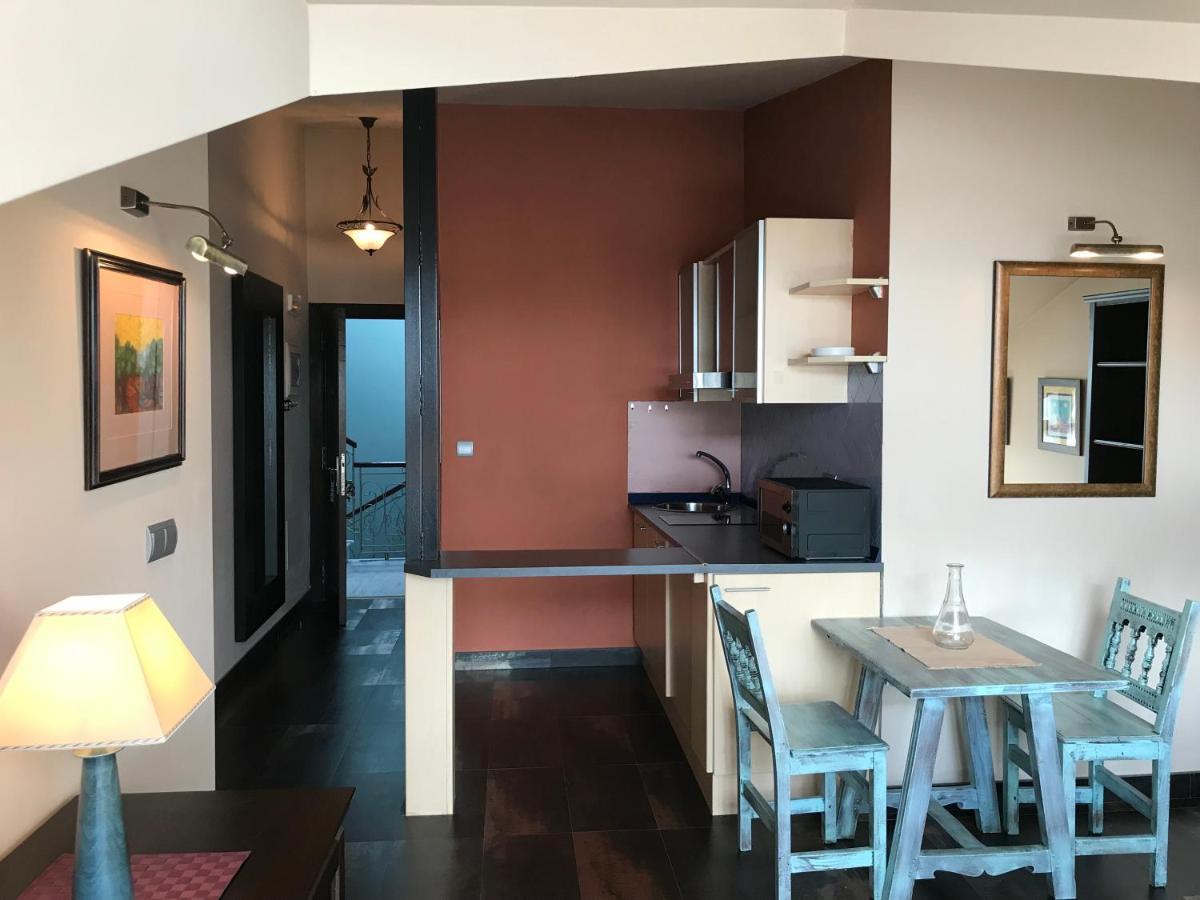 Apartamentos Ebro Рейноса Екстериор снимка