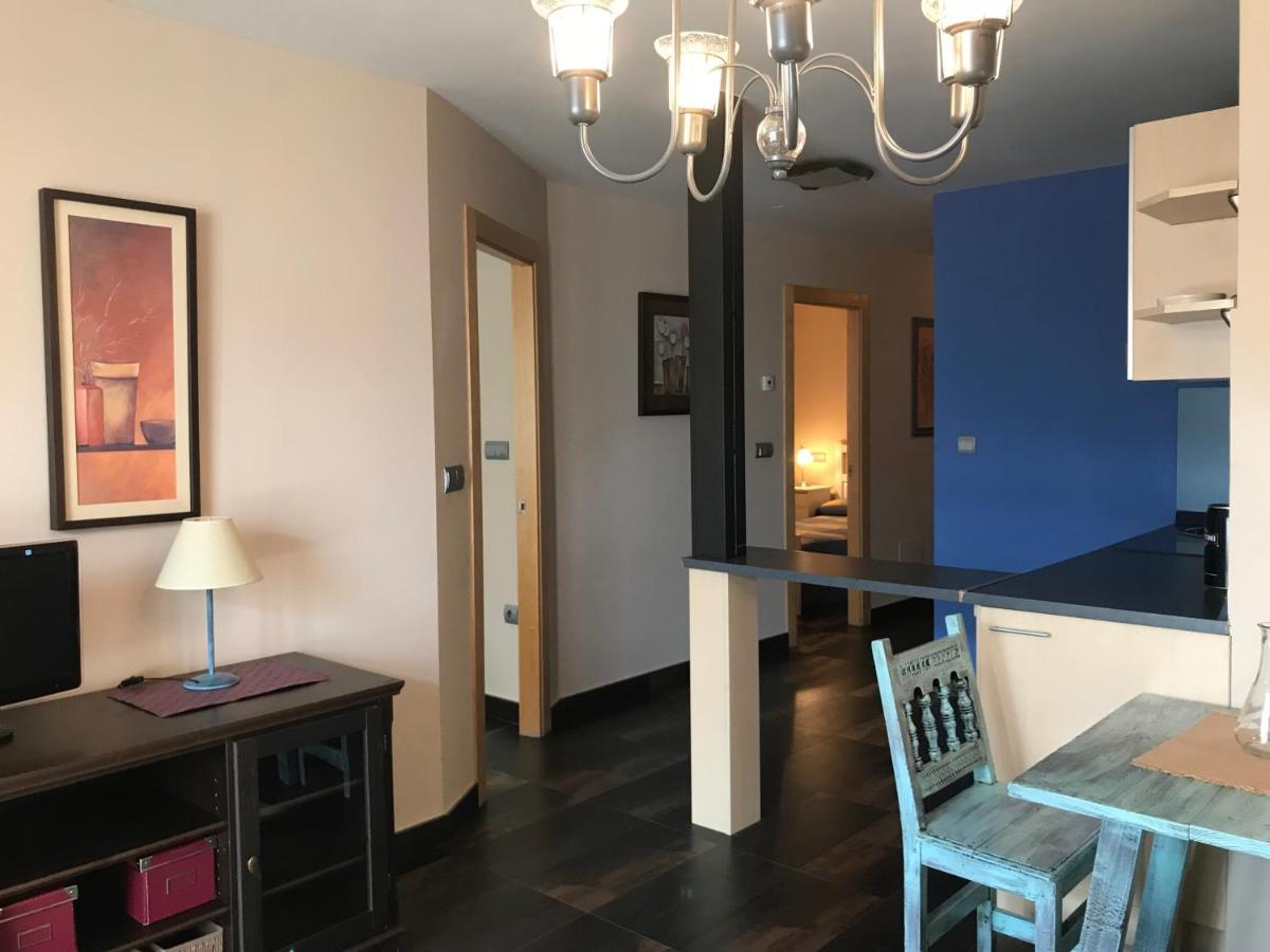 Apartamentos Ebro Рейноса Екстериор снимка