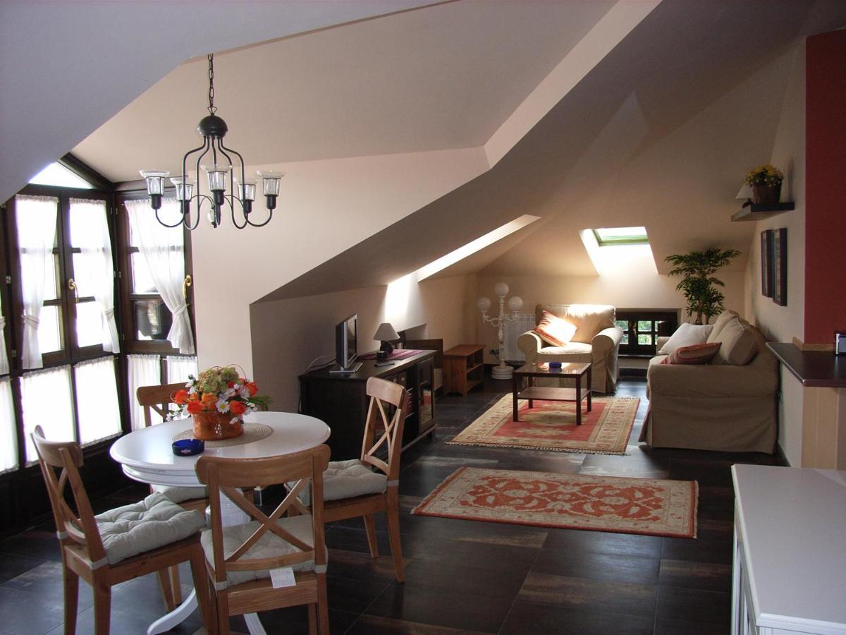 Apartamentos Ebro Рейноса Екстериор снимка
