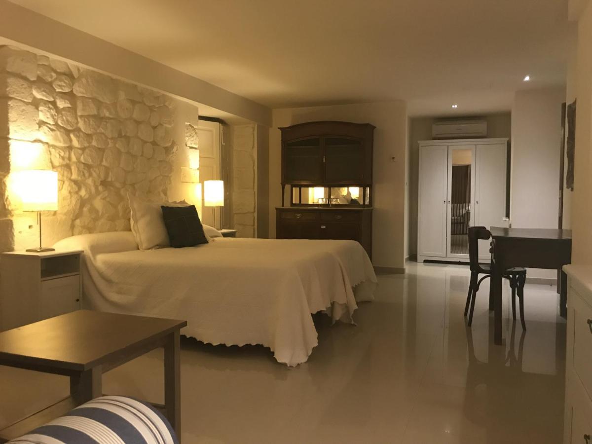 Apartamentos Ebro Рейноса Екстериор снимка